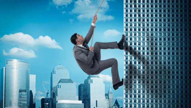 Navigating Shifts in U.S. Law Firm Dynamics: Adapting to Slower Employment Growth and Rising Billing Rates